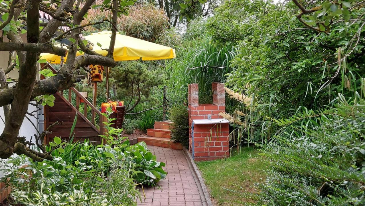 Ferienhaus Julchen Samtens Extérieur photo